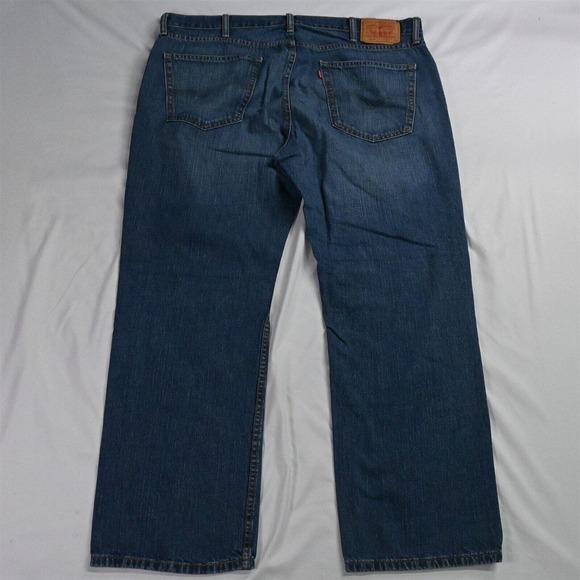 Levis 40 x 30 559 Relaxed Straight Medium Wash Denim Jeans - Picture 7 of 12
